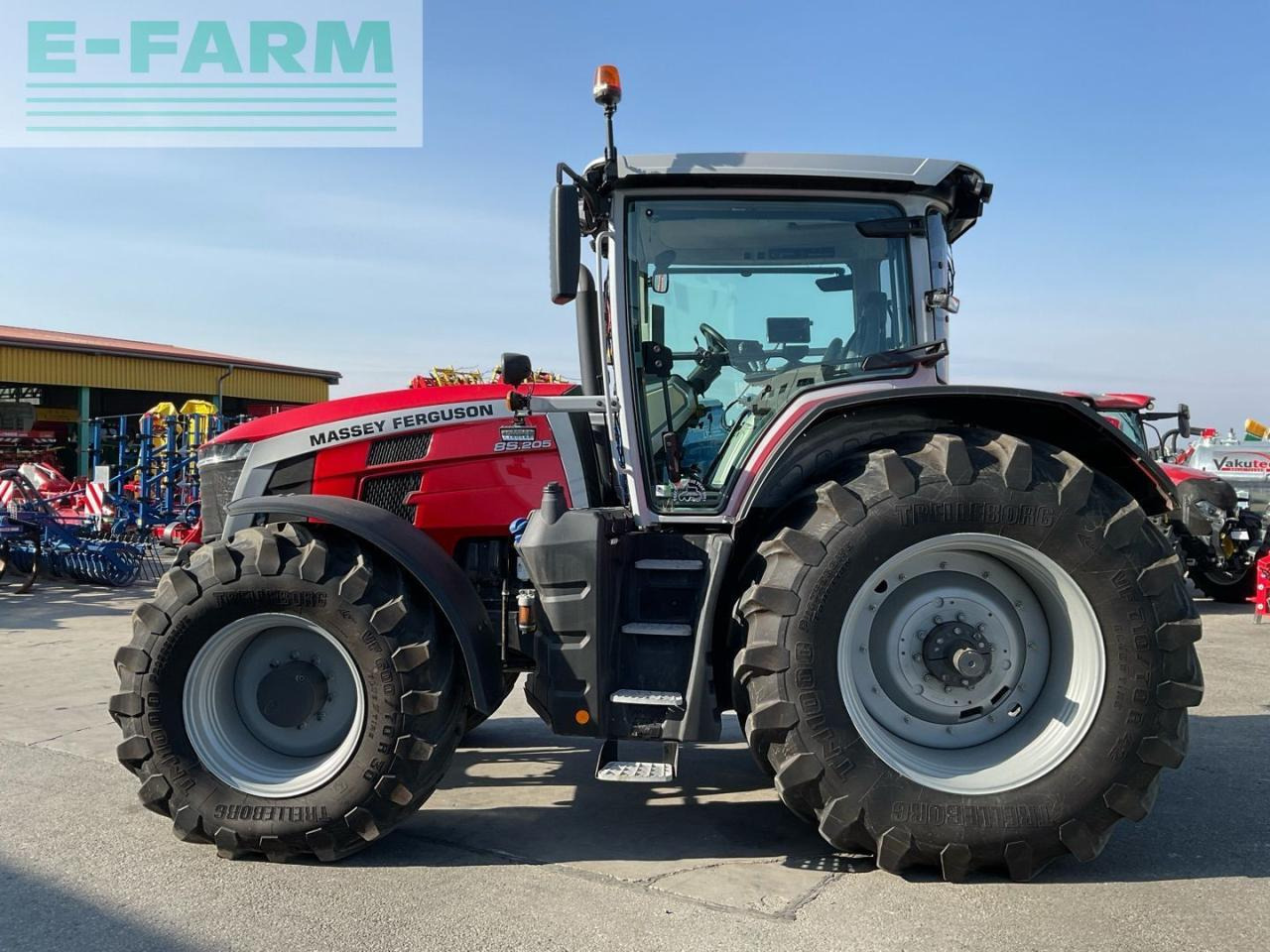 Massey Ferguson 8S.205 - Трактор: фото 2 Massey Ferguson 8S.205 - Трактор: фото 2