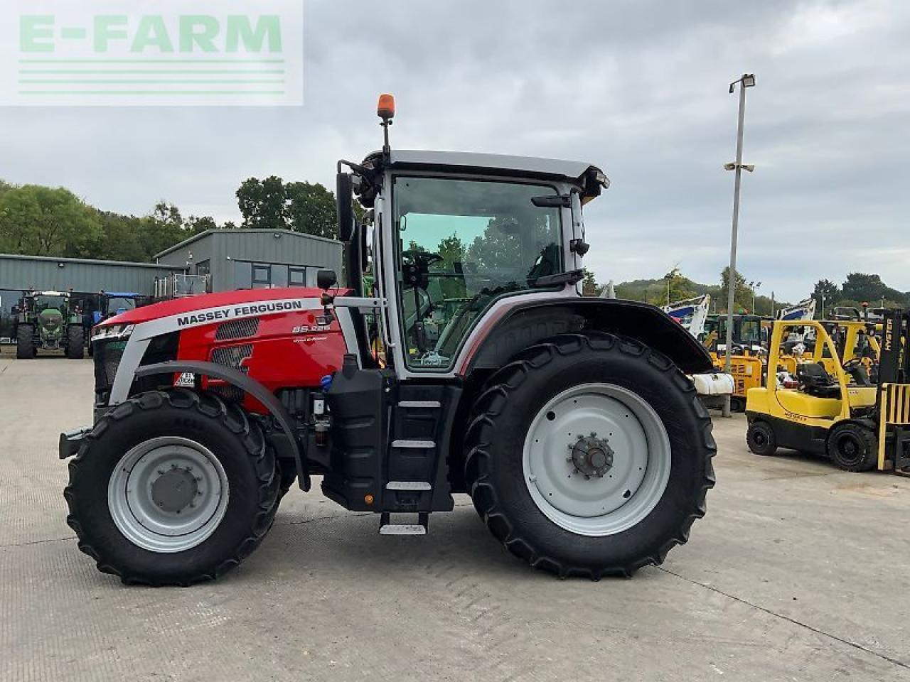 Massey Ferguson 8s.225 dyna e power tractor (st24558) - Трактор: фото 5 Massey Ferguson 8s.225 dyna e power tractor (st24558) - Трактор: фото 5