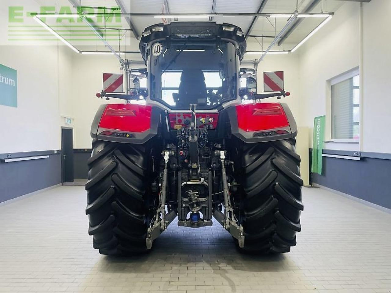 Трактор Massey Ferguson 8s.305 dyna-vt exclusive Exclusive: фото 6