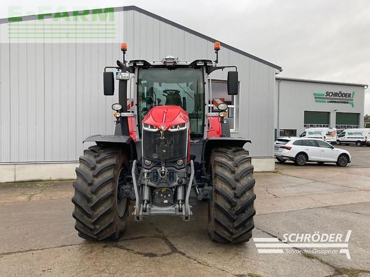 Massey Ferguson 8s.305 dyna-vt exclusive Exclusive - Трактор: фото 3 Massey Ferguson 8s.305 dyna-vt exclusive Exclusive - Трактор: фото 3