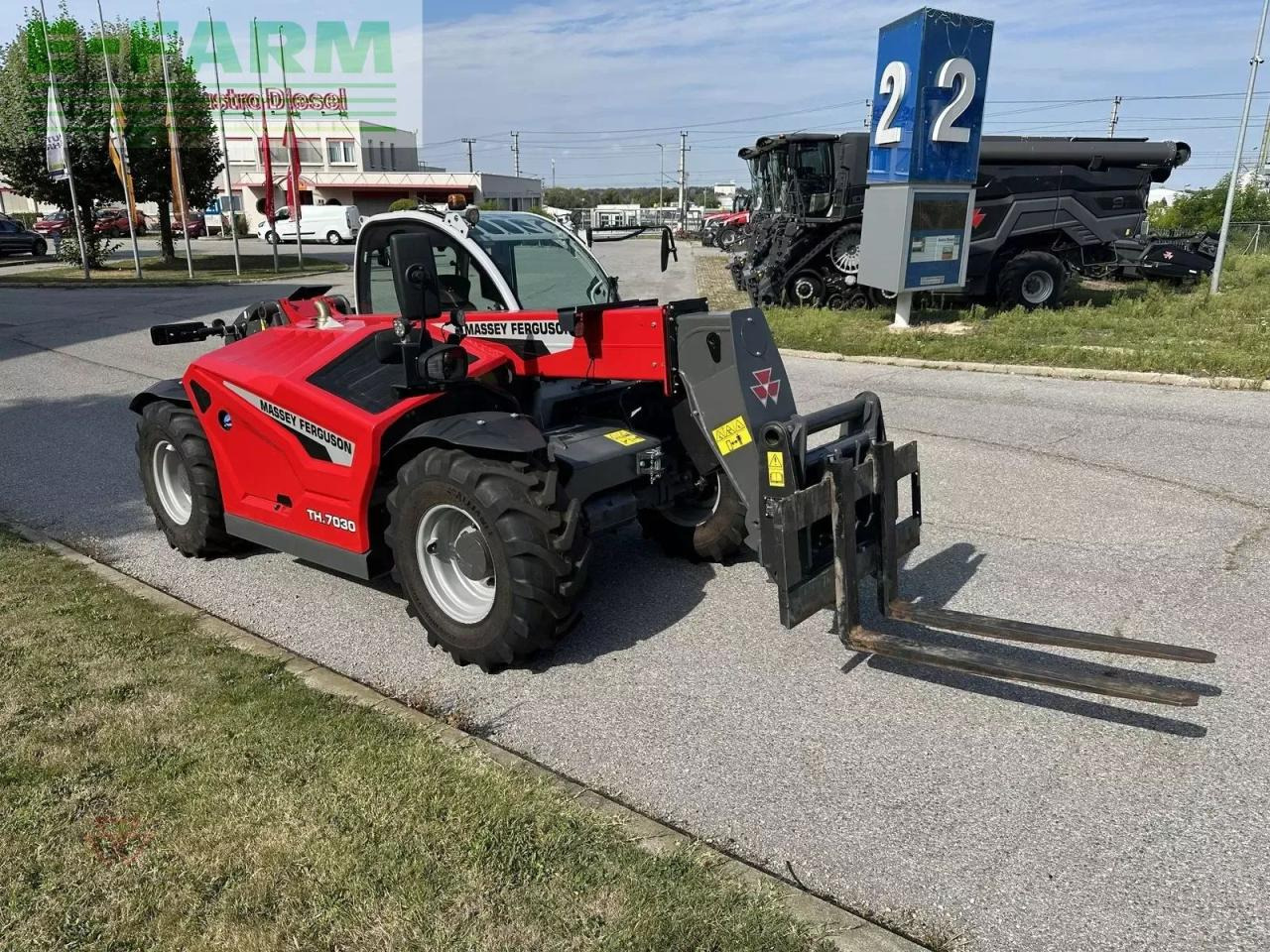 Massey Ferguson massey ferguson th.7030lp s5 - Телескопический погрузчик: фото 1 Massey Ferguson massey ferguson th.7030lp s5 - Телескопический погрузчик: фото 1
