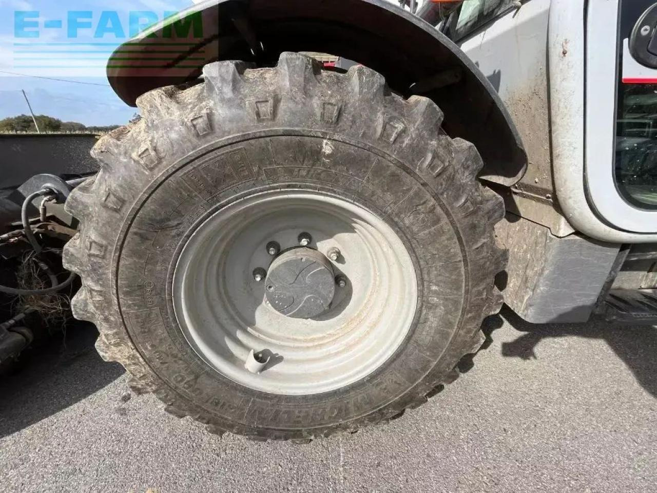 Massey Ferguson th7038 - Телескопический погрузчик: фото 2 Massey Ferguson th7038 - Телескопический погрузчик: фото 2