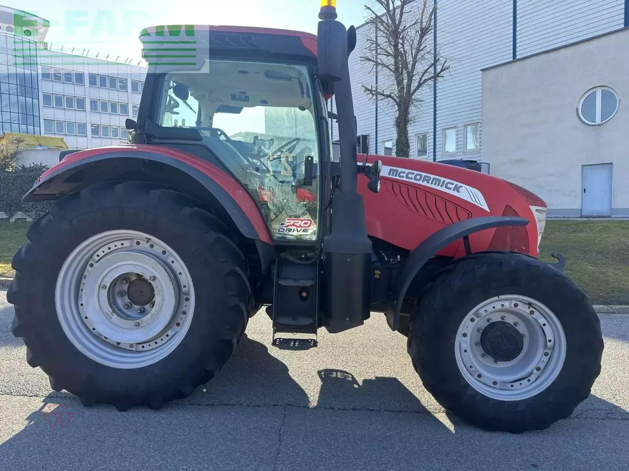 McCormick mc cormick mc 7.660 - Трактор: фото 4 McCormick mc cormick mc 7.660 - Трактор: фото 4