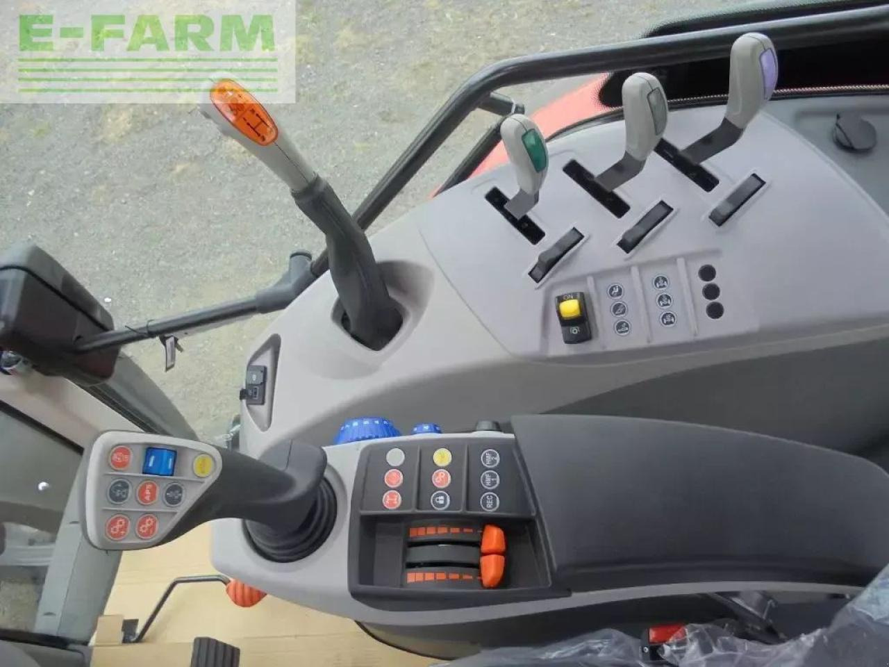 Трактор McCormick x6-415m: фото 10 Трактор McCormick x6-415m: фото 10