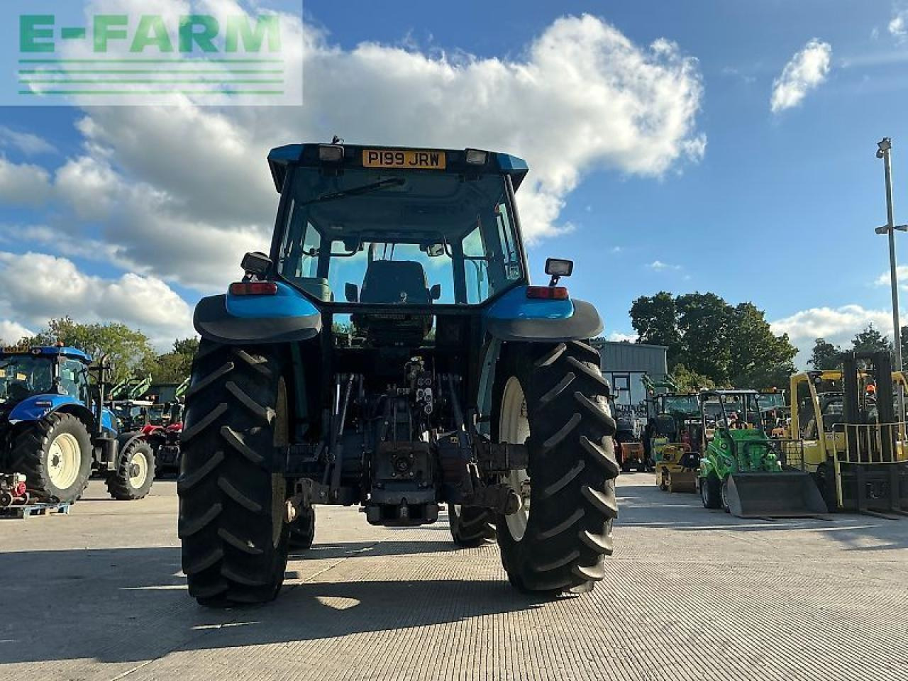 New Holland 7840 sle tractor (st24087) - Трактор: фото 3 New Holland 7840 sle tractor (st24087) - Трактор: фото 3