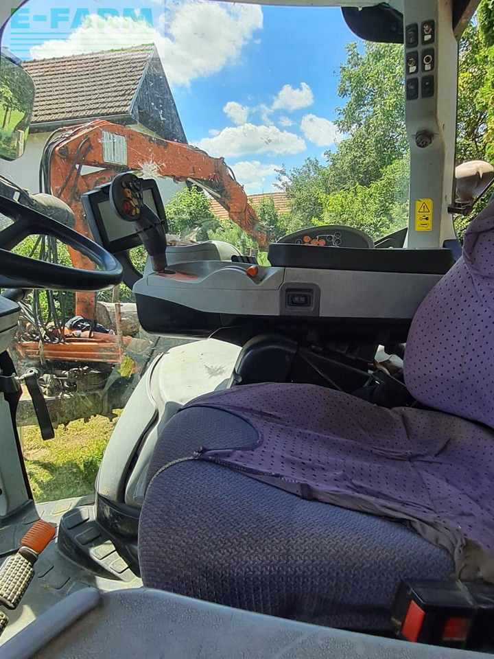 Трактор New Holland T7050: фото 11