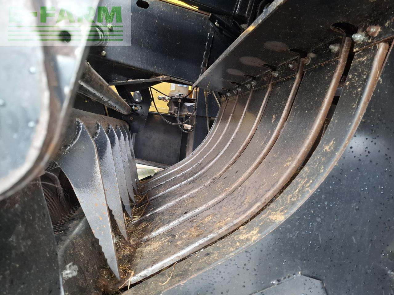 Пресс-подборщик тюковый New Holland bb 9070: фото 12 Пресс-подборщик тюковый New Holland bb 9070: фото 12