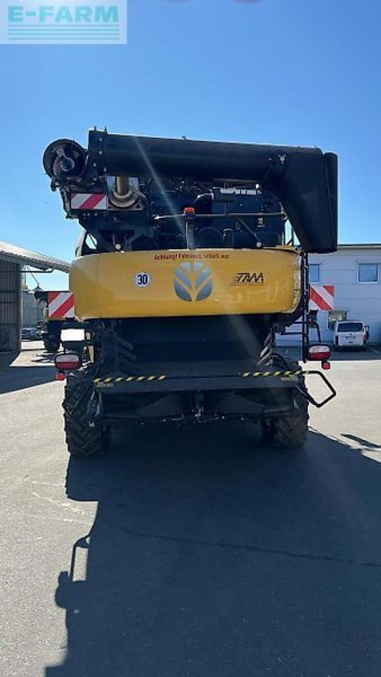New Holland cr 8.90 raupe 14500 liter korntank track + sw + sww intellisense - Зерноуборочный комбайн: фото 2 New Holland cr 8.90 raupe 14500 liter korntank track + sw + sww intellisense - Зерноуборочный комбайн: фото 2