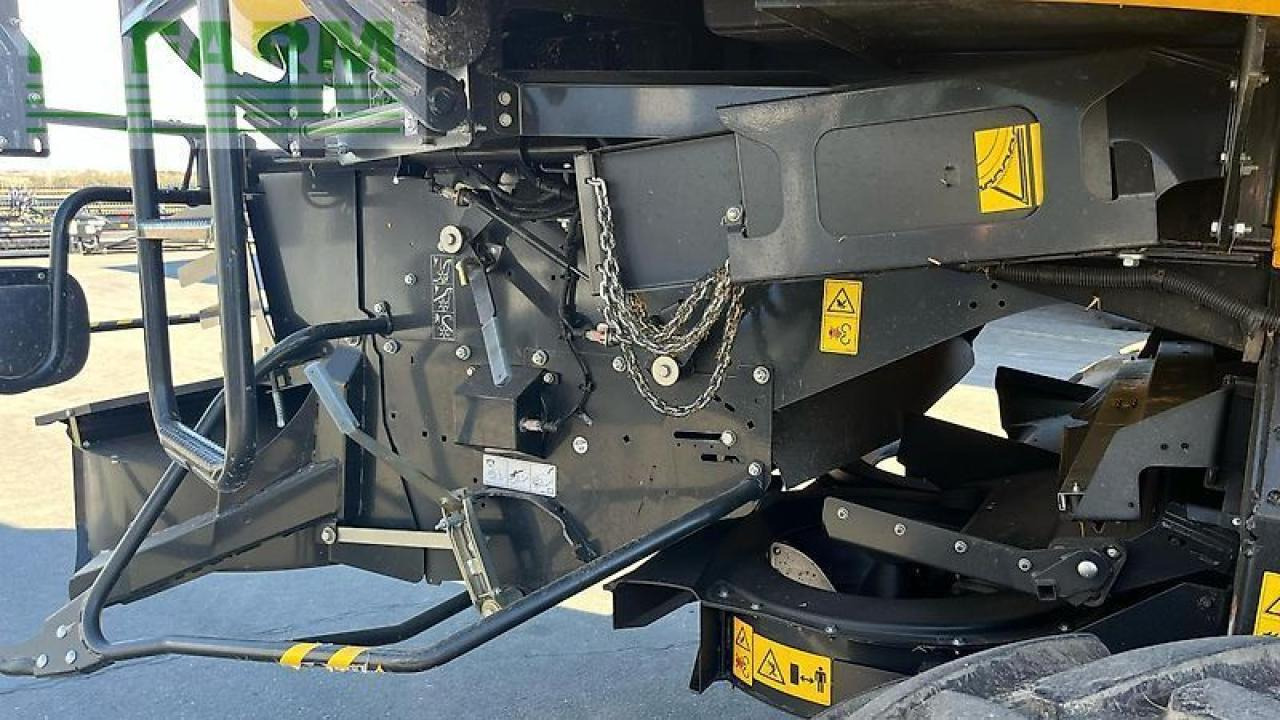 New Holland cr 8.90 raupe 14500 liter korntank track + sw + sww intellisense - Зерноуборочный комбайн: фото 4 New Holland cr 8.90 raupe 14500 liter korntank track + sw + sww intellisense - Зерноуборочный комбайн: фото 4