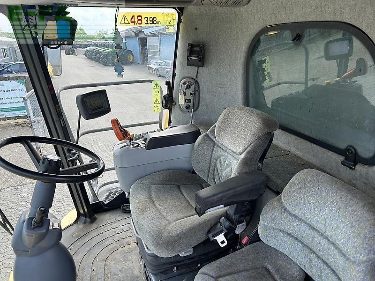 New Holland cr 980 - Зерноуборочный комбайн: фото 3 New Holland cr 980 - Зерноуборочный комбайн: фото 3