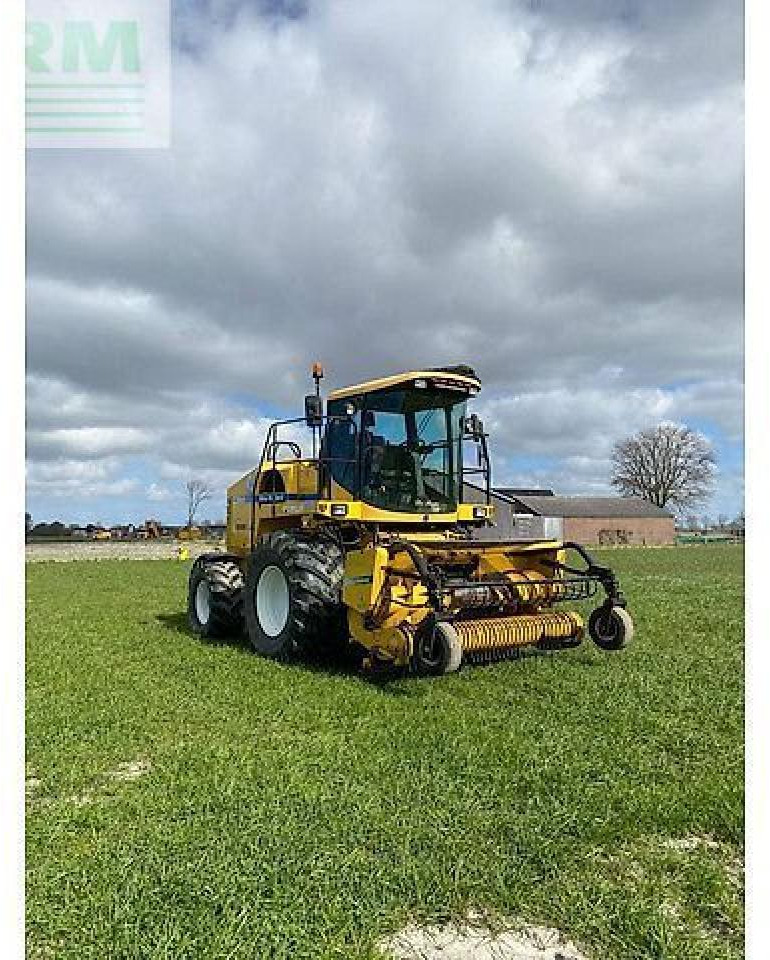 New Holland fx 60 - Кормоуборочный комбайн: фото 1 New Holland fx 60 - Кормоуборочный комбайн: фото 1