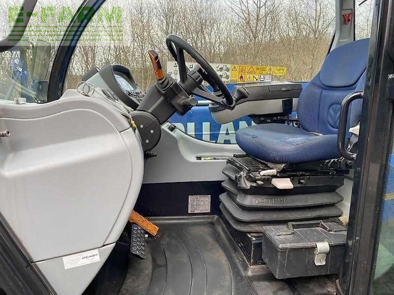 New Holland lm 7.42 - Телескопический погрузчик: фото 5 New Holland lm 7.42 - Телескопический погрузчик: фото 5