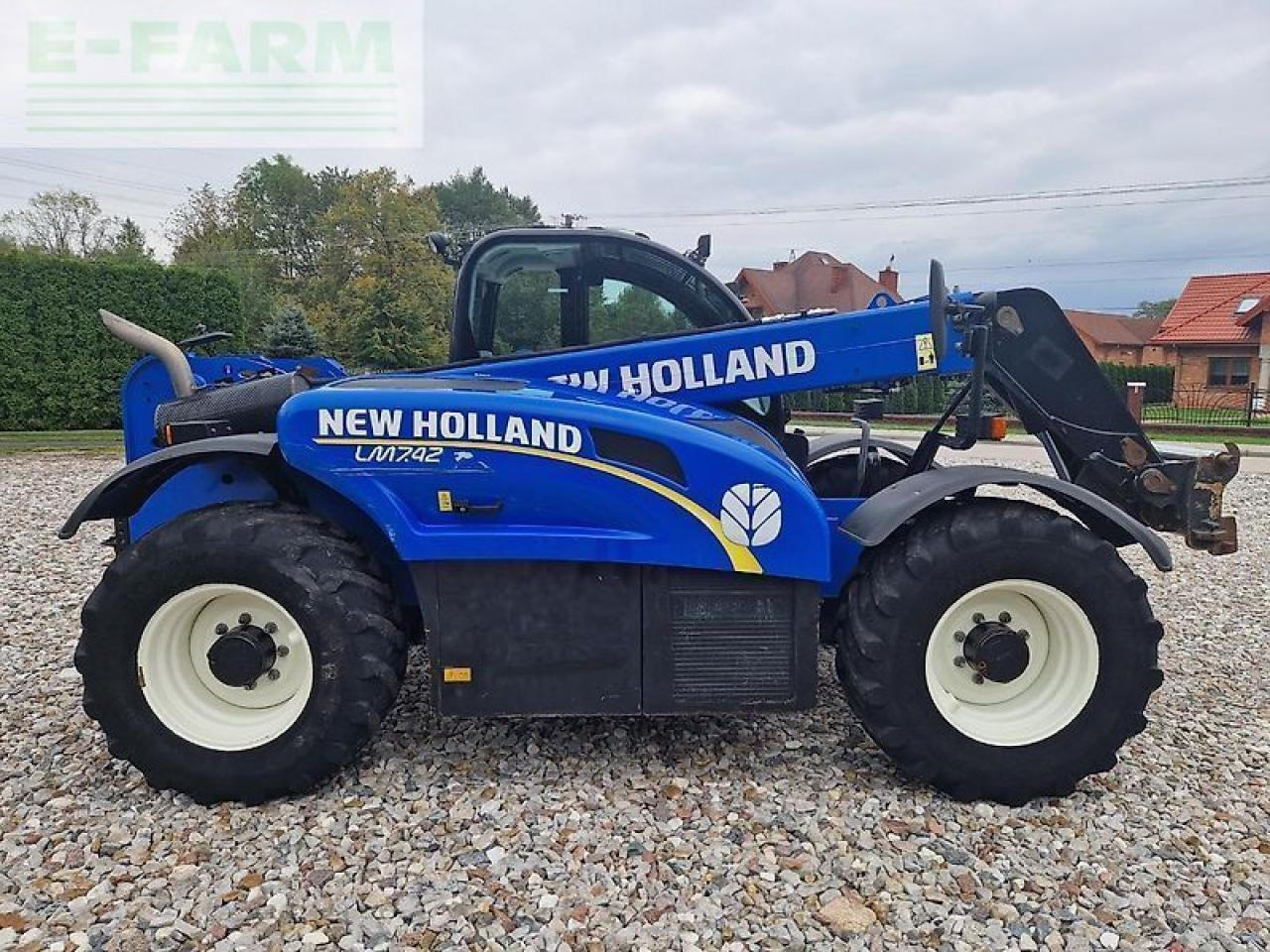 Колёсный погрузчик New Holland lm 7.42: фото 12 Колёсный погрузчик New Holland lm 7.42: фото 12