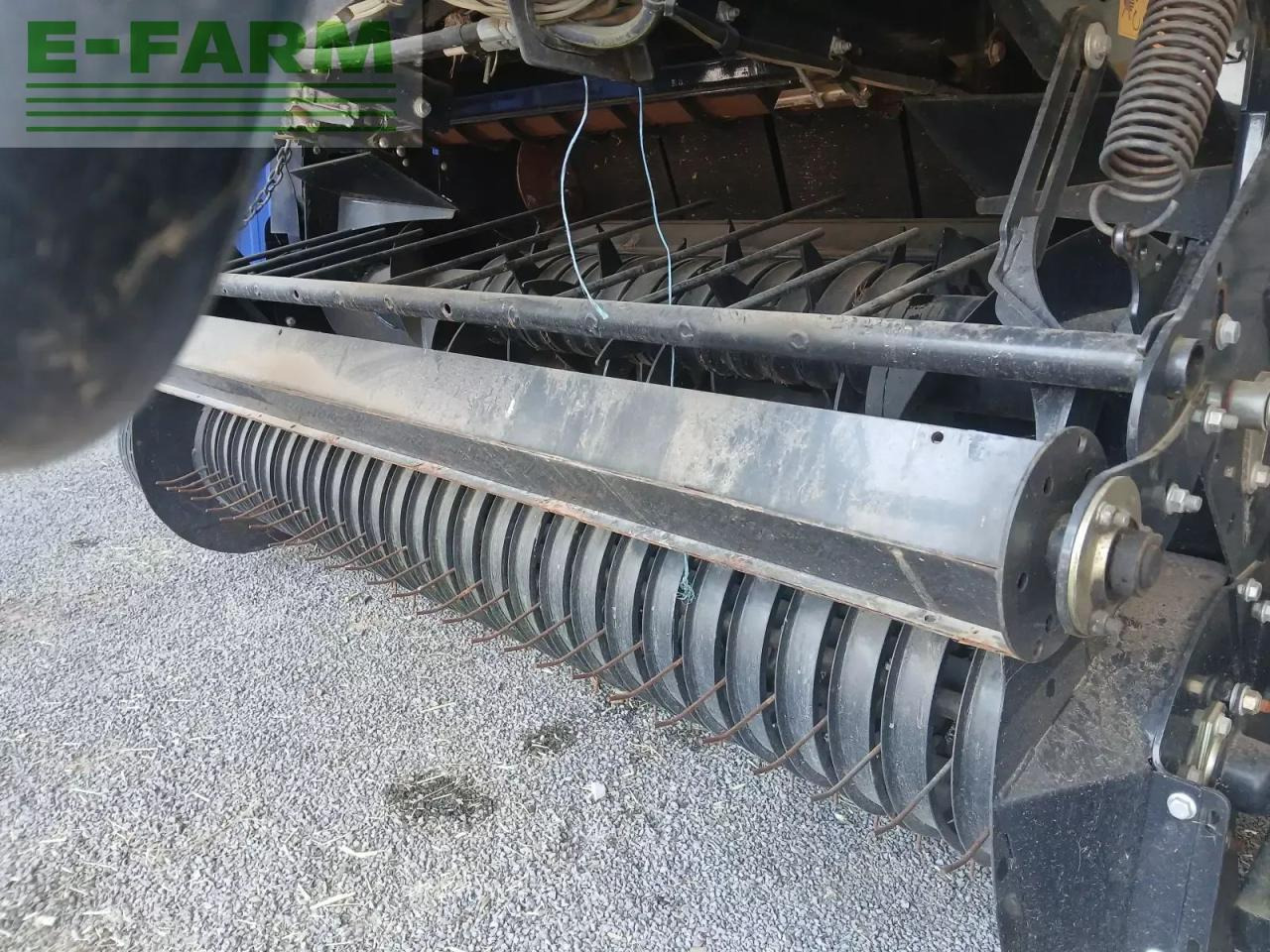 New Holland rb 180 - Пресс-подборщик тюковый: фото 5 New Holland rb 180 - Пресс-подборщик тюковый: фото 5