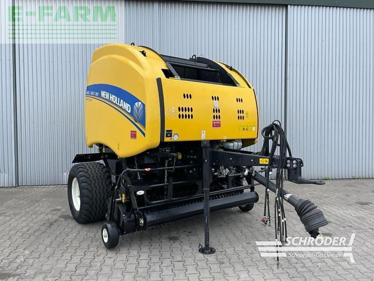 New Holland roll-belt 180 cropcutter - Пресс-подборщик тюковый: фото 1 New Holland roll-belt 180 cropcutter - Пресс-подборщик тюковый: фото 1