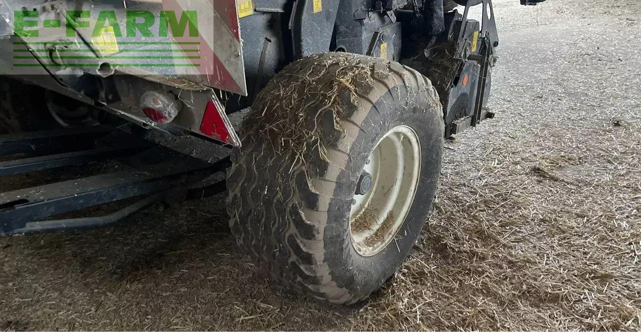 New Holland roll-belt 180 superfeed - Пресс-подборщик тюковый: фото 4 New Holland roll-belt 180 superfeed - Пресс-подборщик тюковый: фото 4