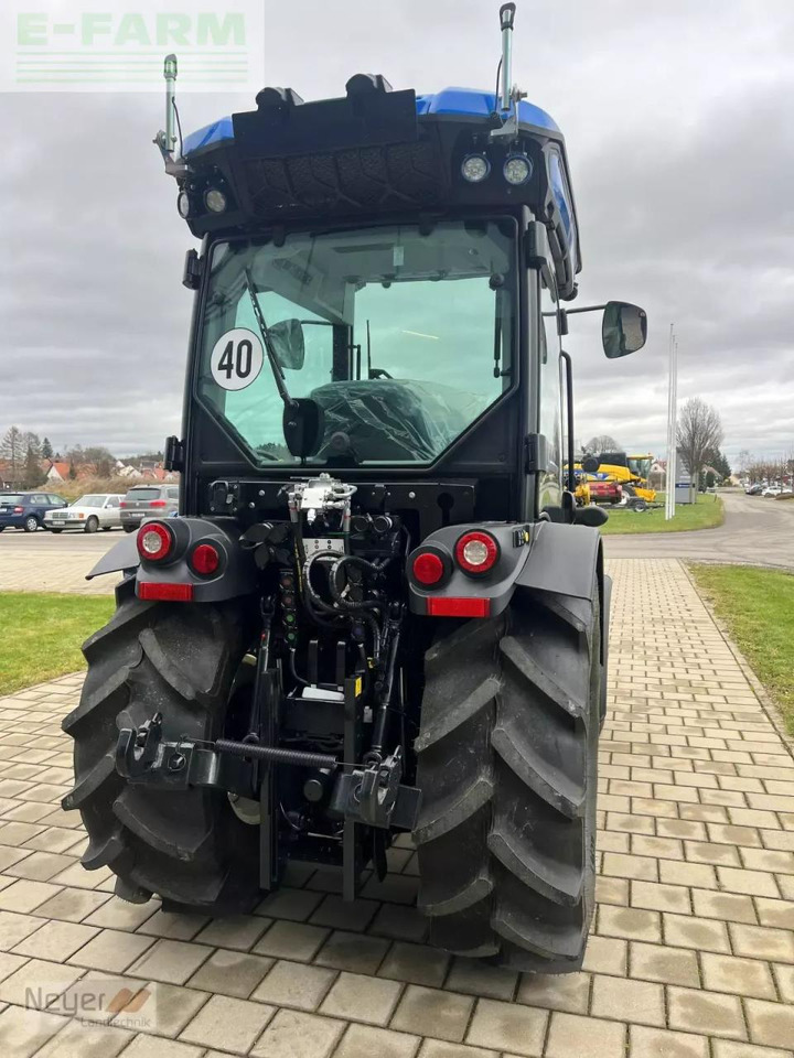 New Holland t 4.90 n N - Трактор: фото 3 New Holland t 4.90 n N - Трактор: фото 3