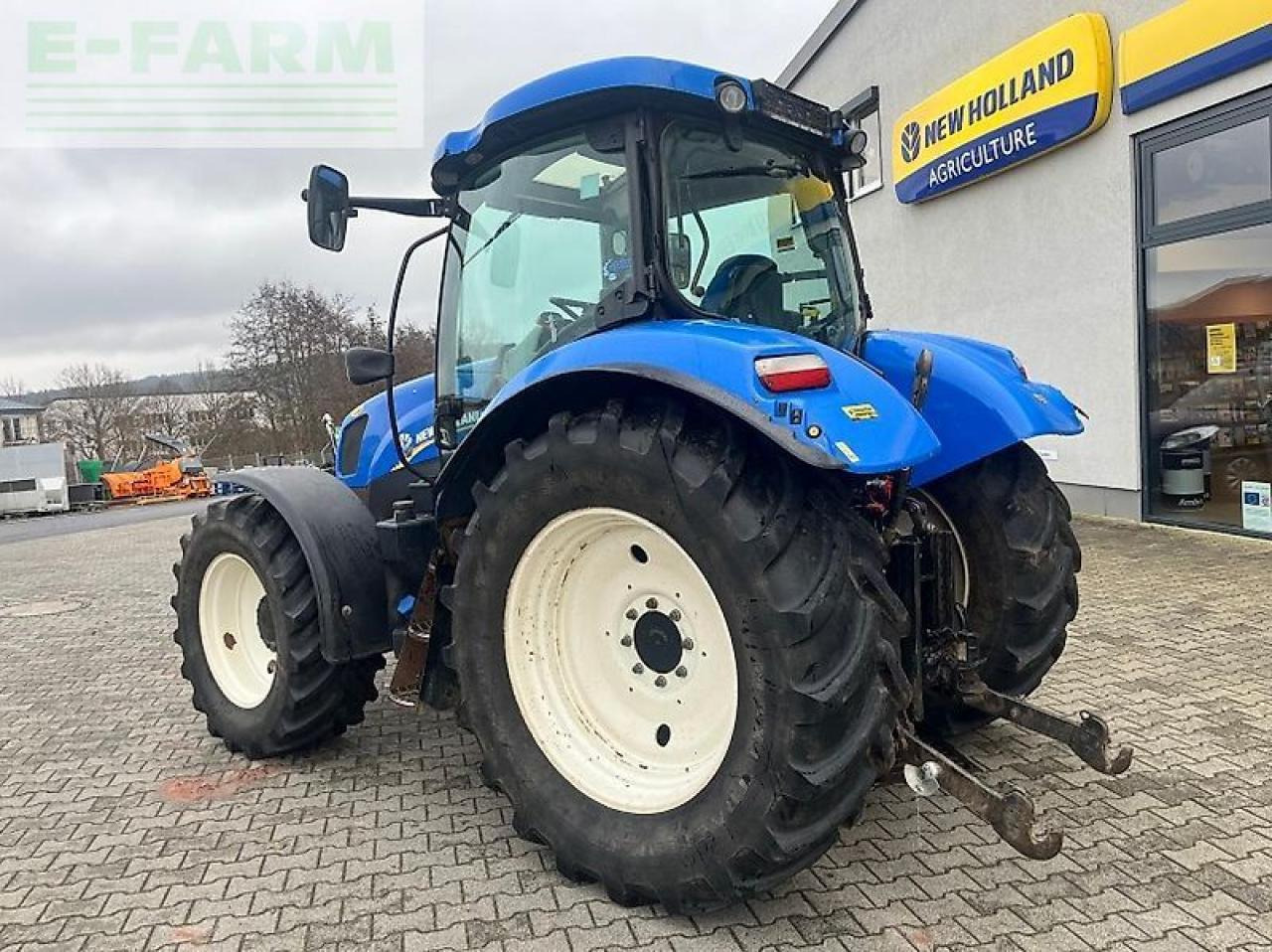New Holland t 6.140 ec - Трактор: фото 3 New Holland t 6.140 ec - Трактор: фото 3