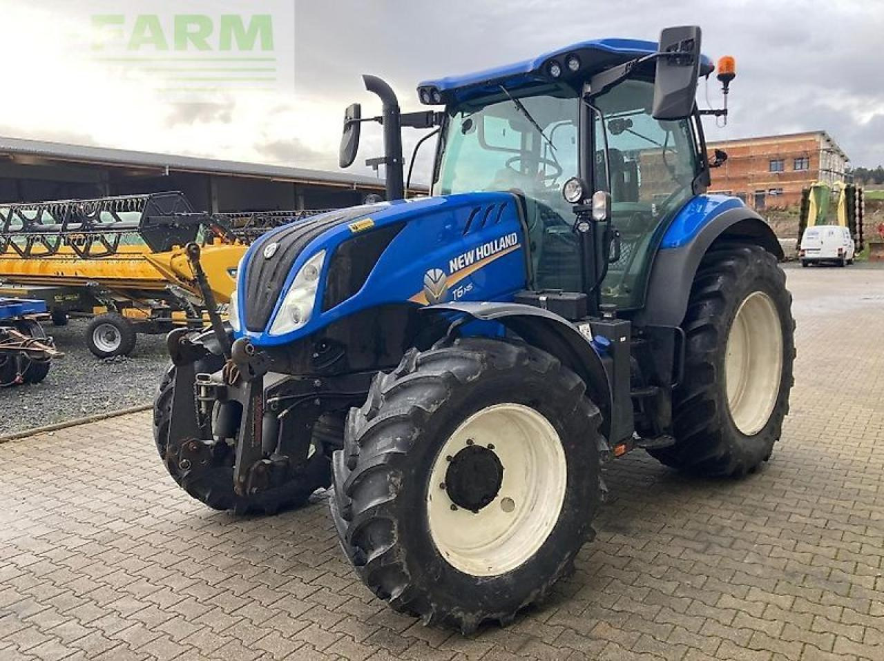 New Holland t 6.145 ec - Трактор: фото 2 New Holland t 6.145 ec - Трактор: фото 2