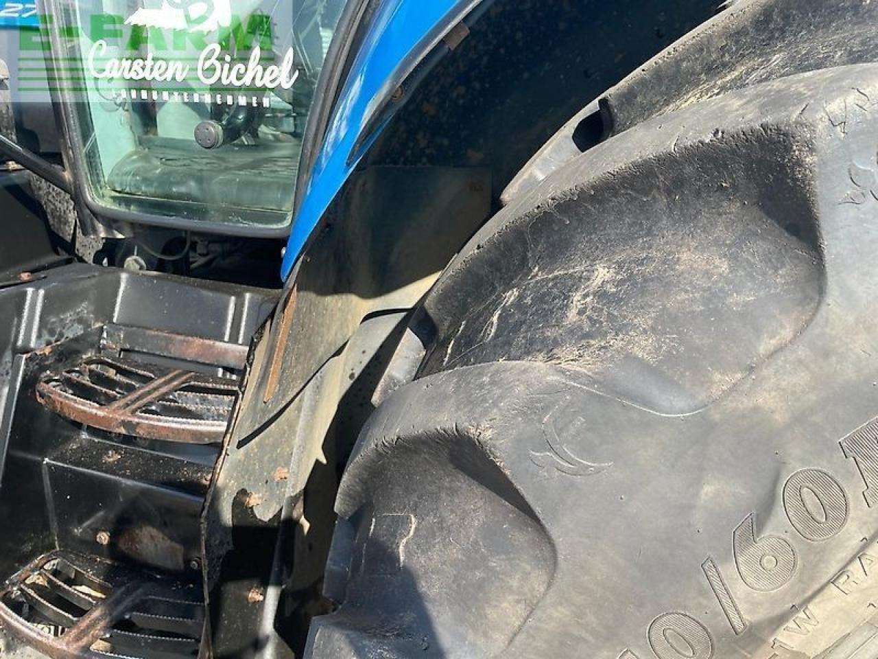 New Holland t 7.270 - Трактор: фото 3 New Holland t 7.270 - Трактор: фото 3