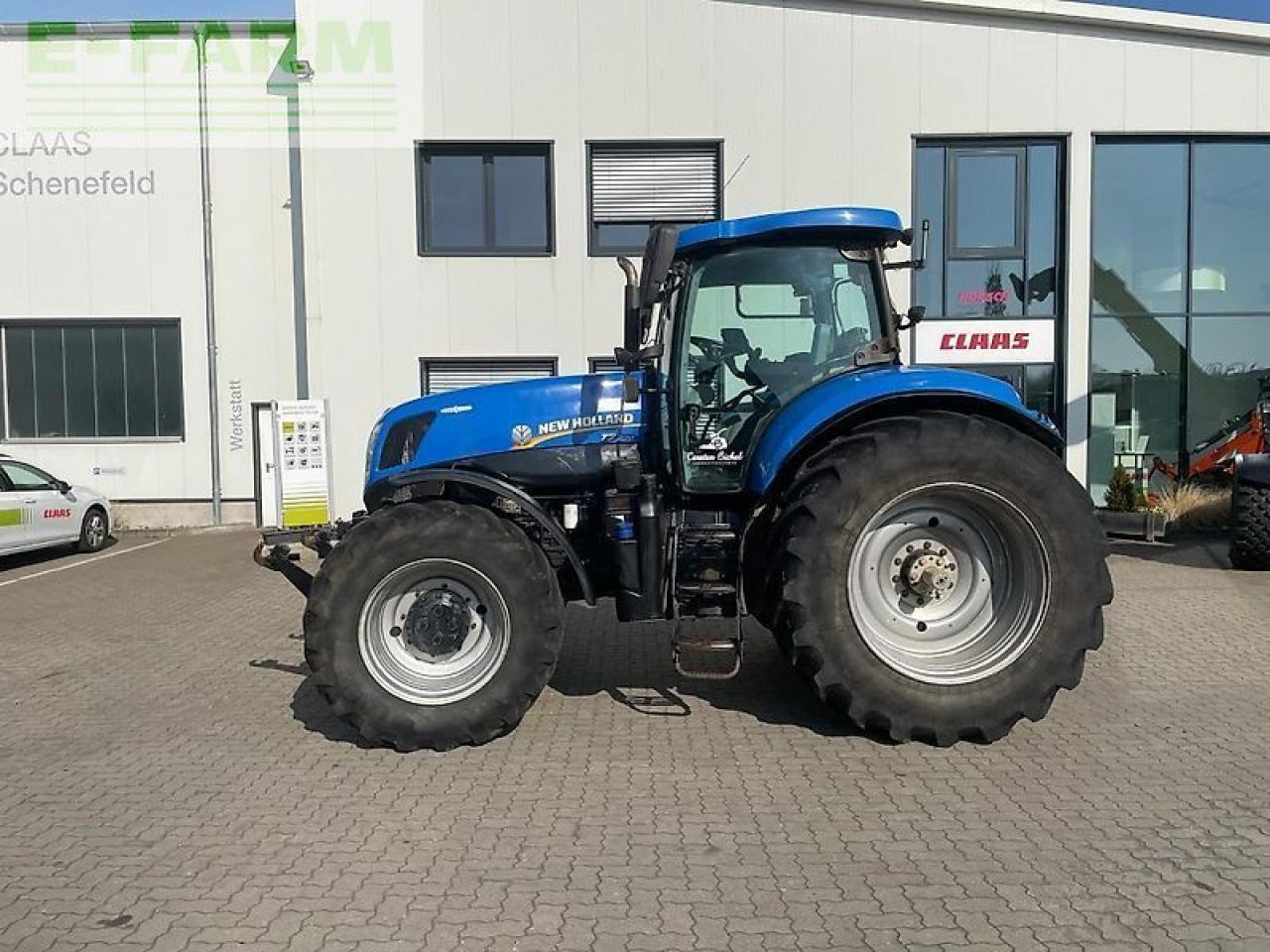 New Holland t 7.270 - Трактор: фото 1 New Holland t 7.270 - Трактор: фото 1