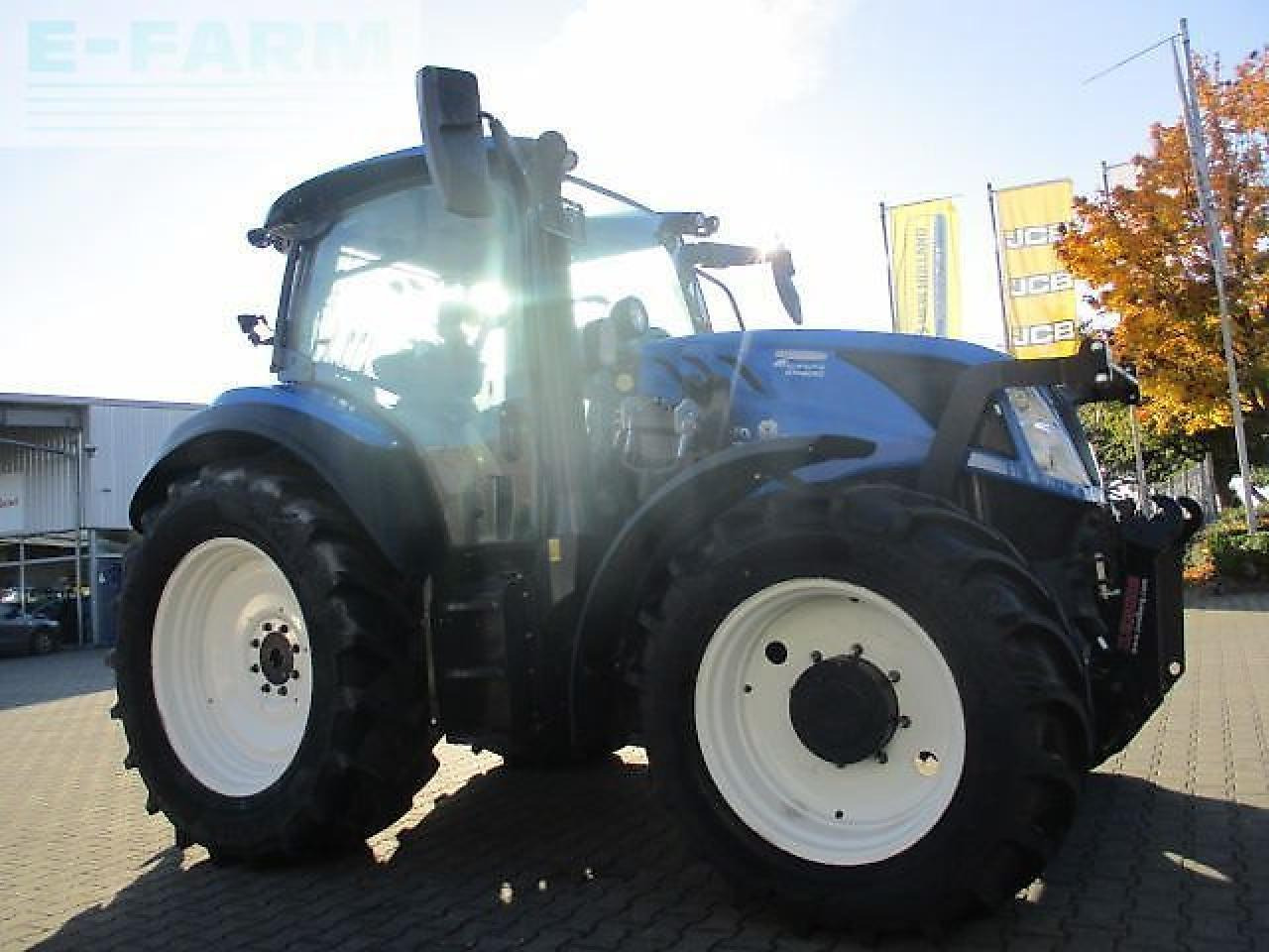 New Holland t5.110 dynamic command - Трактор: фото 2 New Holland t5.110 dynamic command - Трактор: фото 2