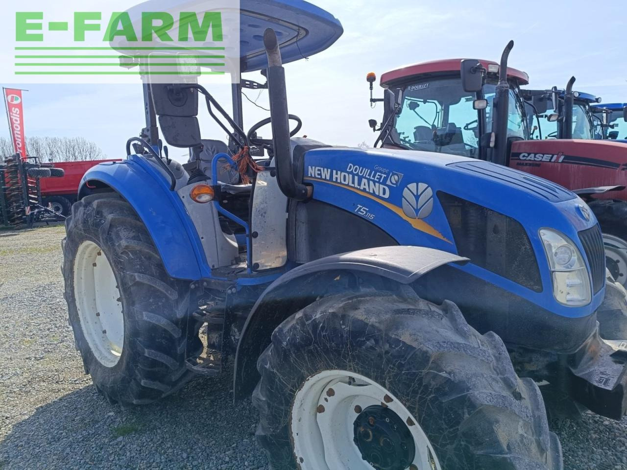 New Holland t5.115dc - Трактор: фото 3 New Holland t5.115dc - Трактор: фото 3
