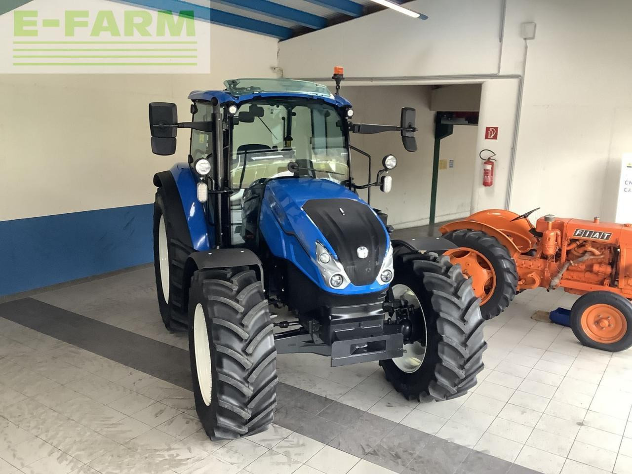 New Holland t5.90 dual command - Трактор: фото 1 New Holland t5.90 dual command - Трактор: фото 1
