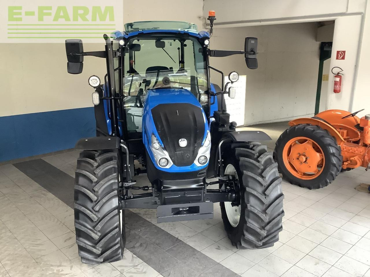 New Holland t5.90 dual command - Трактор: фото 2 New Holland t5.90 dual command - Трактор: фото 2