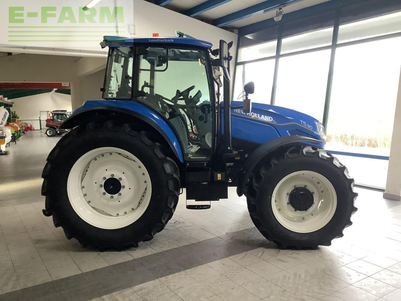 New Holland t5.90 dual command - Трактор: фото 4 New Holland t5.90 dual command - Трактор: фото 4