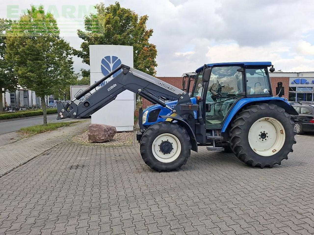New Holland t5050 - Трактор: фото 2 New Holland t5050 - Трактор: фото 2
