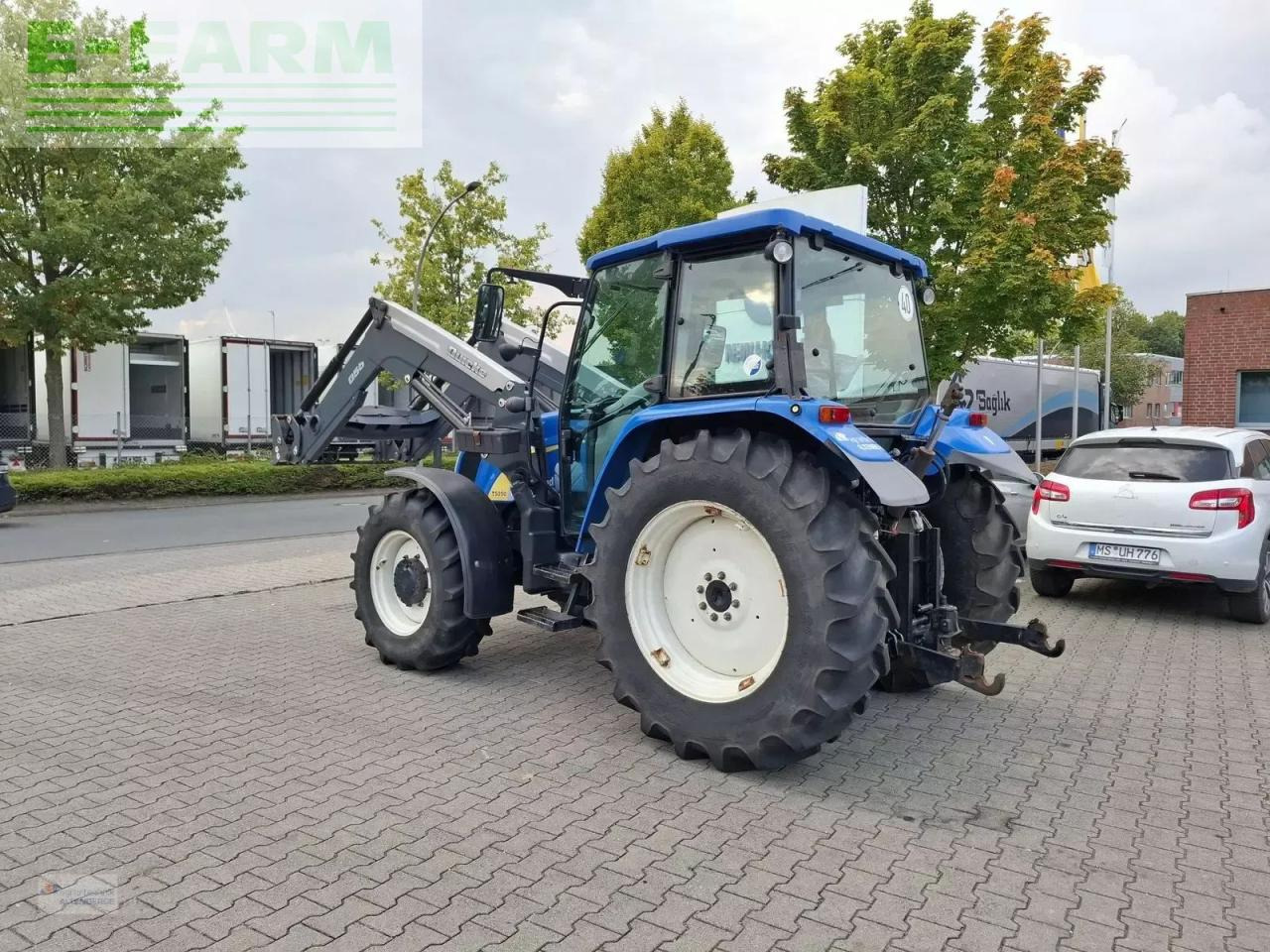 Трактор New Holland t5050: фото 7
