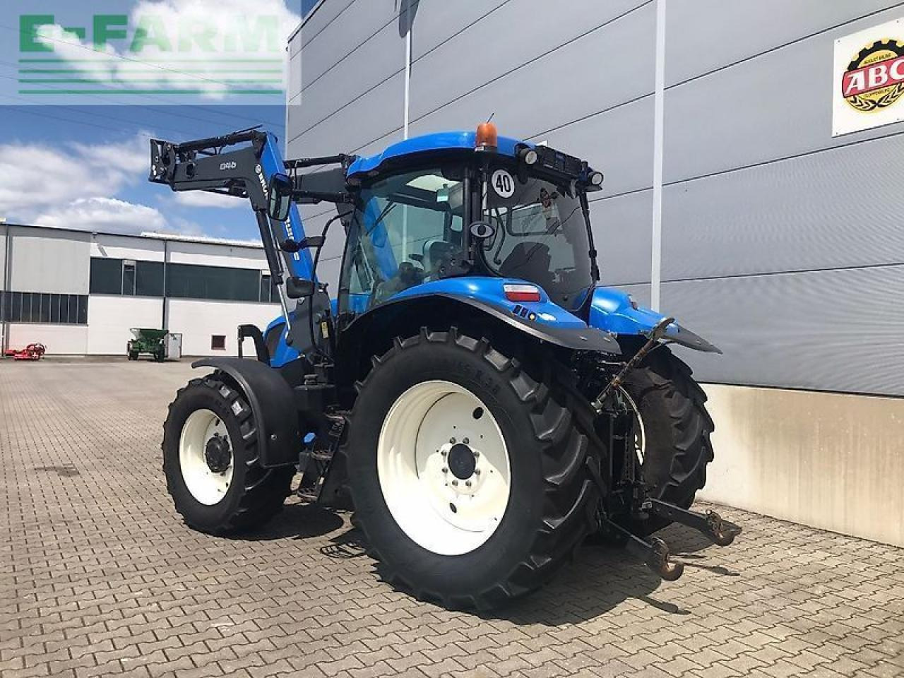 New Holland t6.140 electrocommand - Трактор: фото 3 New Holland t6.140 electrocommand - Трактор: фото 3