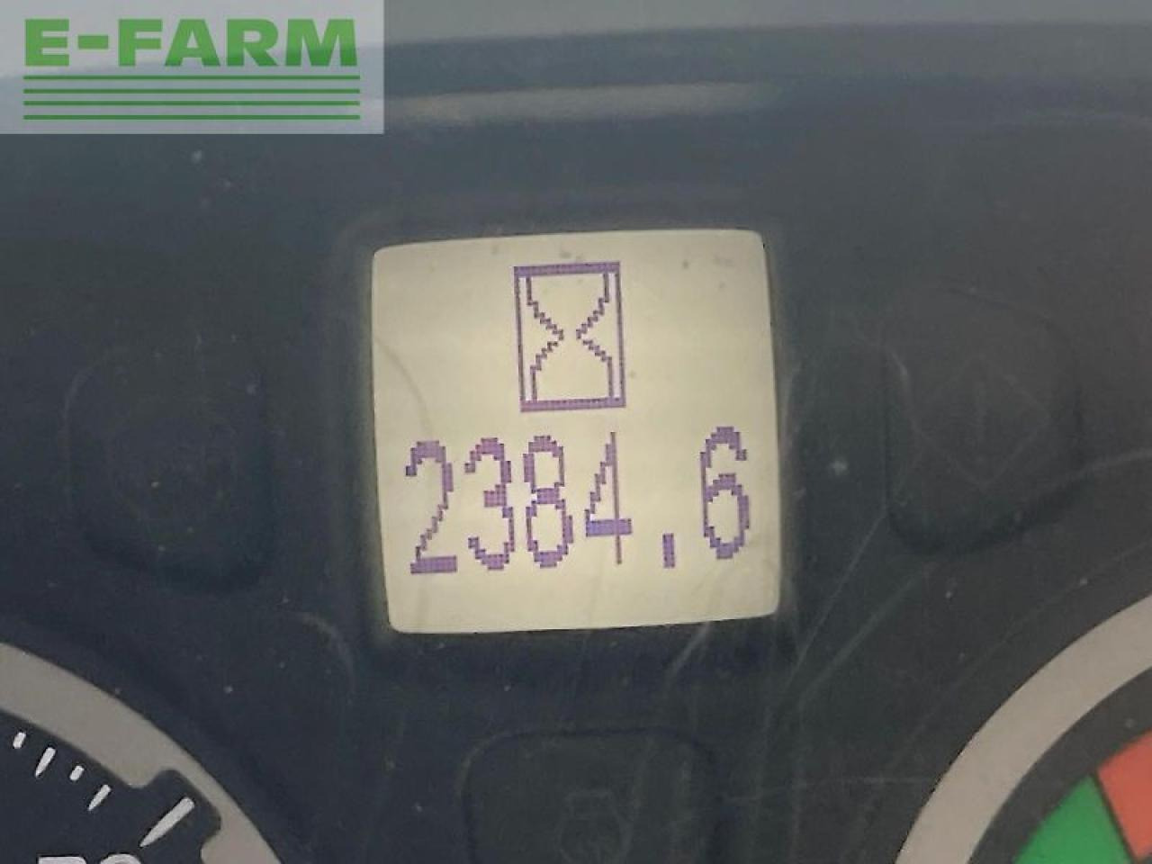 New Holland t6.145 - Трактор: фото 2 New Holland t6.145 - Трактор: фото 2