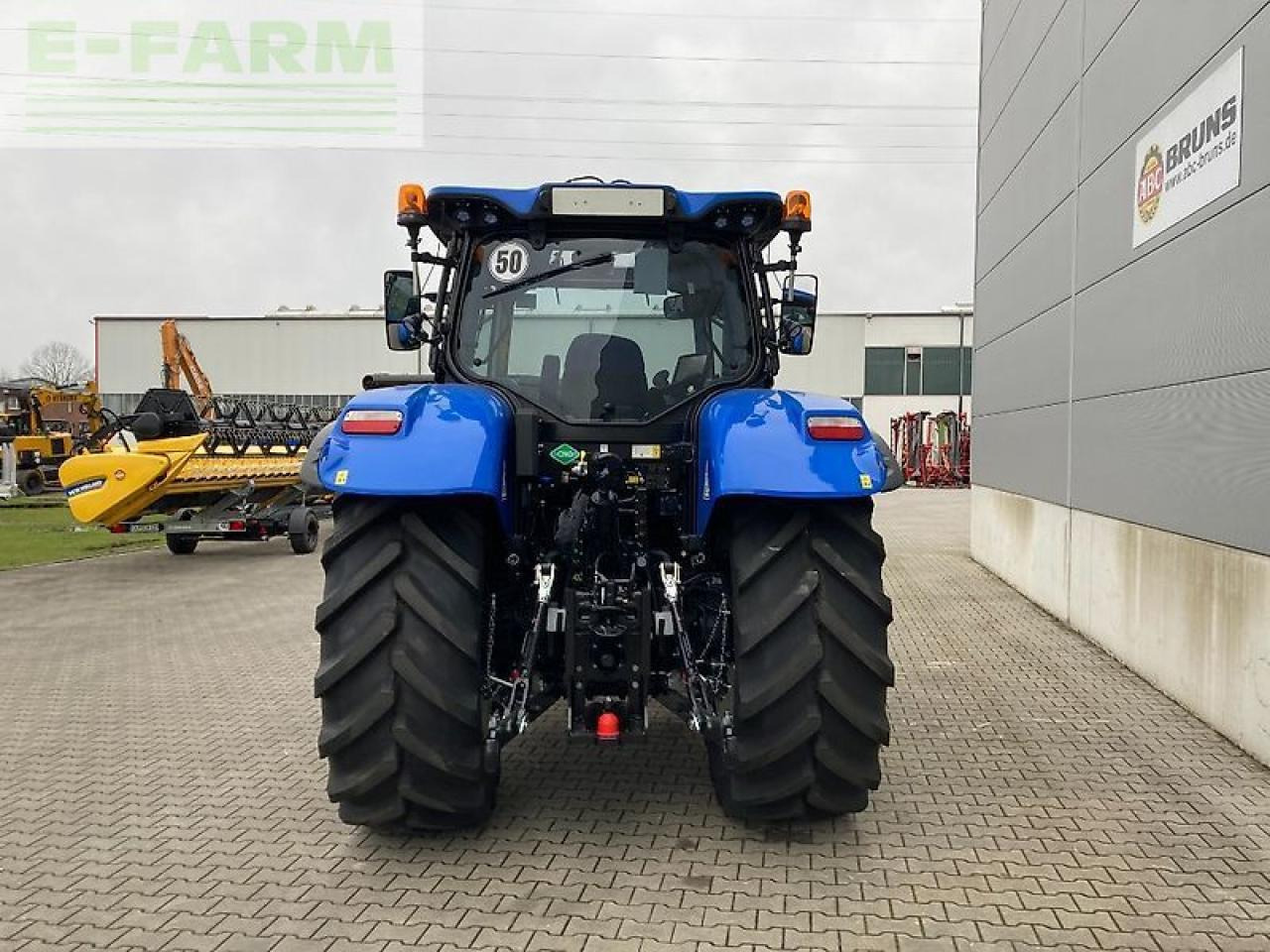 New Holland t6.180 dc methane power Methane Power - Трактор: фото 5 New Holland t6.180 dc methane power Methane Power - Трактор: фото 5