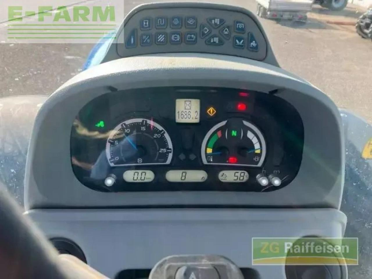 Трактор New Holland t7.175: фото 15 Трактор New Holland t7.175: фото 15