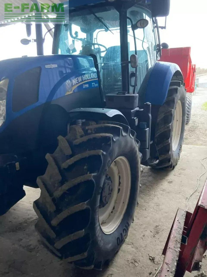 New Holland t7.200 auto command - Трактор: фото 1 New Holland t7.200 auto command - Трактор: фото 1