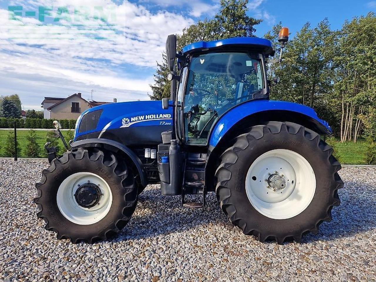 New Holland t7.200 power command - Трактор: фото 2 New Holland t7.200 power command - Трактор: фото 2