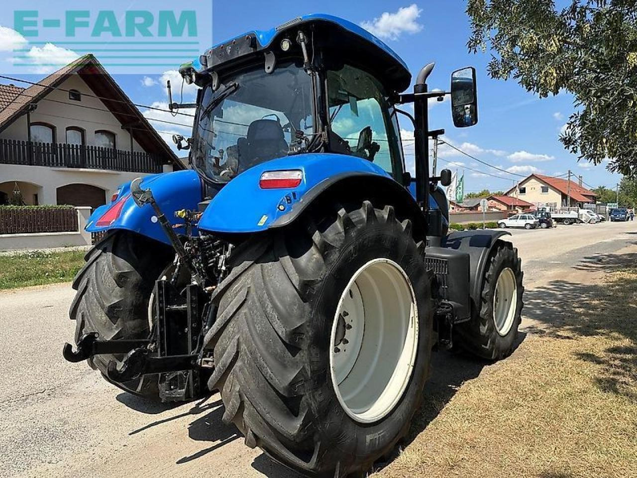 New Holland t7.210 - Трактор: фото 5 New Holland t7.210 - Трактор: фото 5