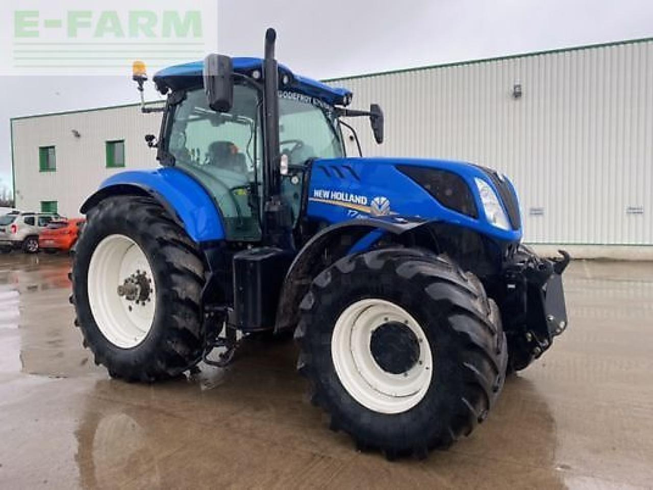 New Holland t7.260 pc - Трактор: фото 3 New Holland t7.260 pc - Трактор: фото 3