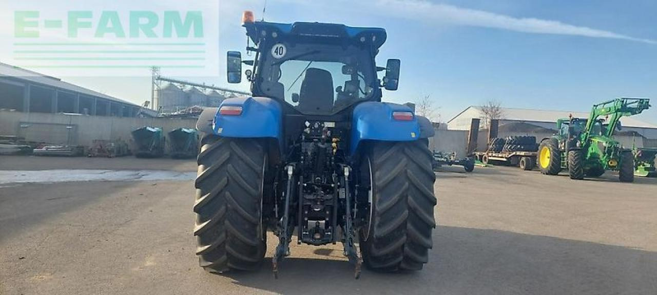 New Holland t7.270 autocommand - Трактор: фото 3 New Holland t7.270 autocommand - Трактор: фото 3