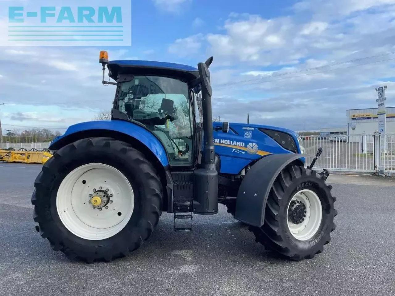 New Holland t7.270 autocommand - Трактор: фото 5 New Holland t7.270 autocommand - Трактор: фото 5