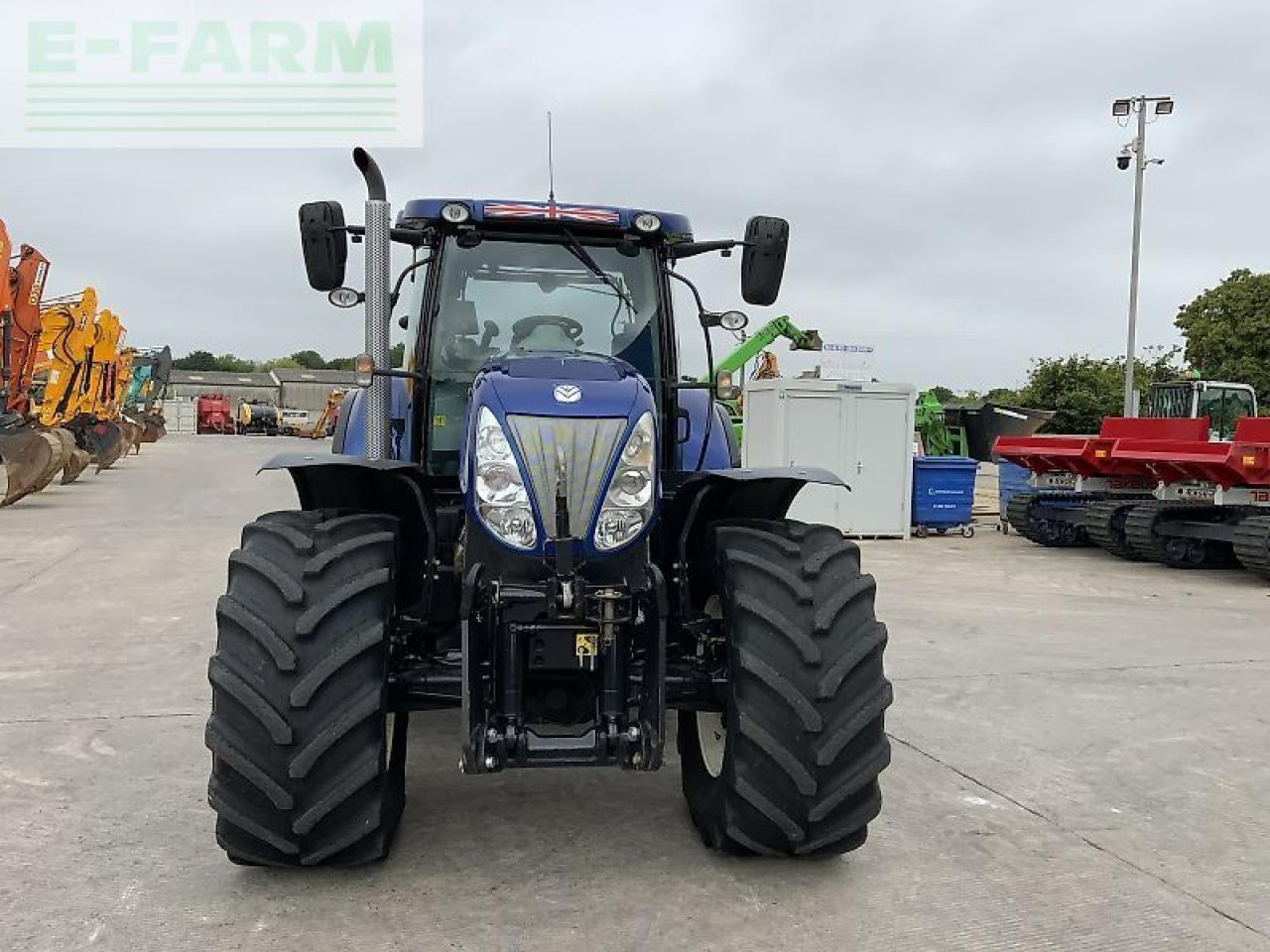 New Holland t7.270 blue power tractor (st23715) - Трактор: фото 3 New Holland t7.270 blue power tractor (st23715) - Трактор: фото 3