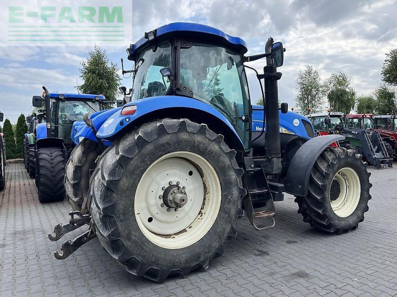 New Holland t7040 power command - Трактор: фото 5 New Holland t7040 power command - Трактор: фото 5