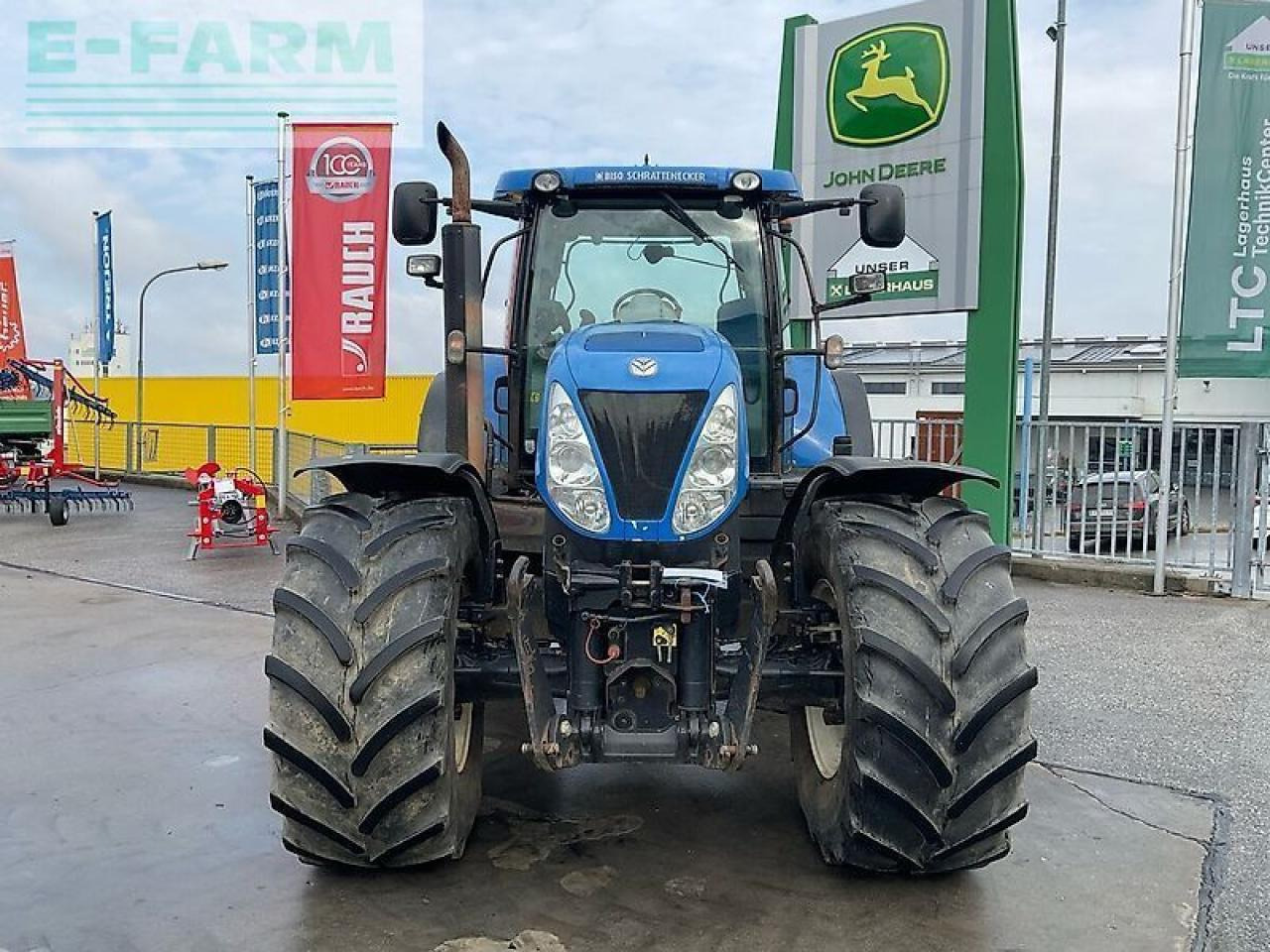 Трактор New Holland t7050: фото 6