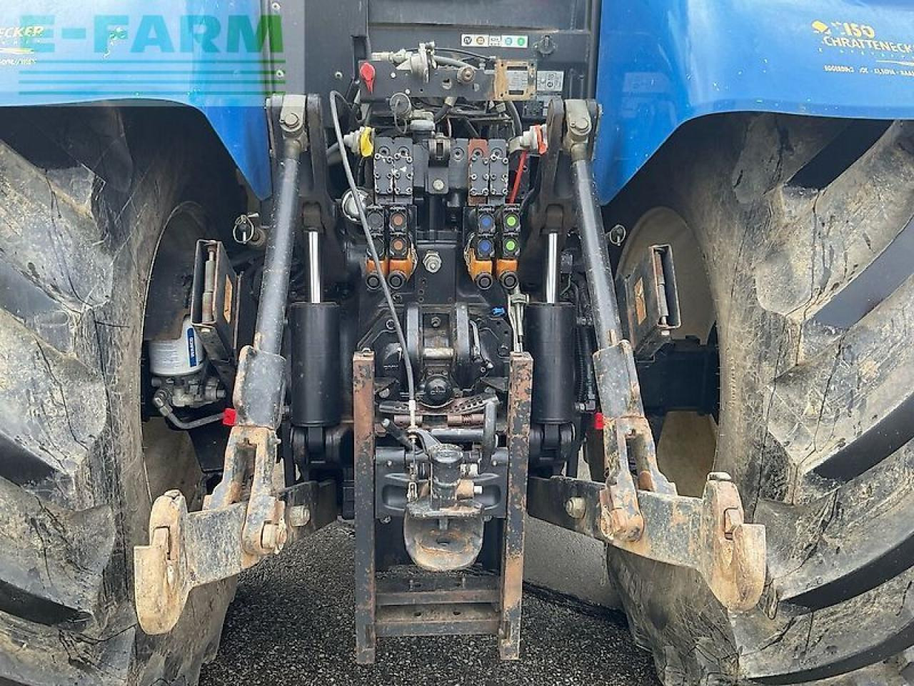 Трактор New Holland t7050: фото 13