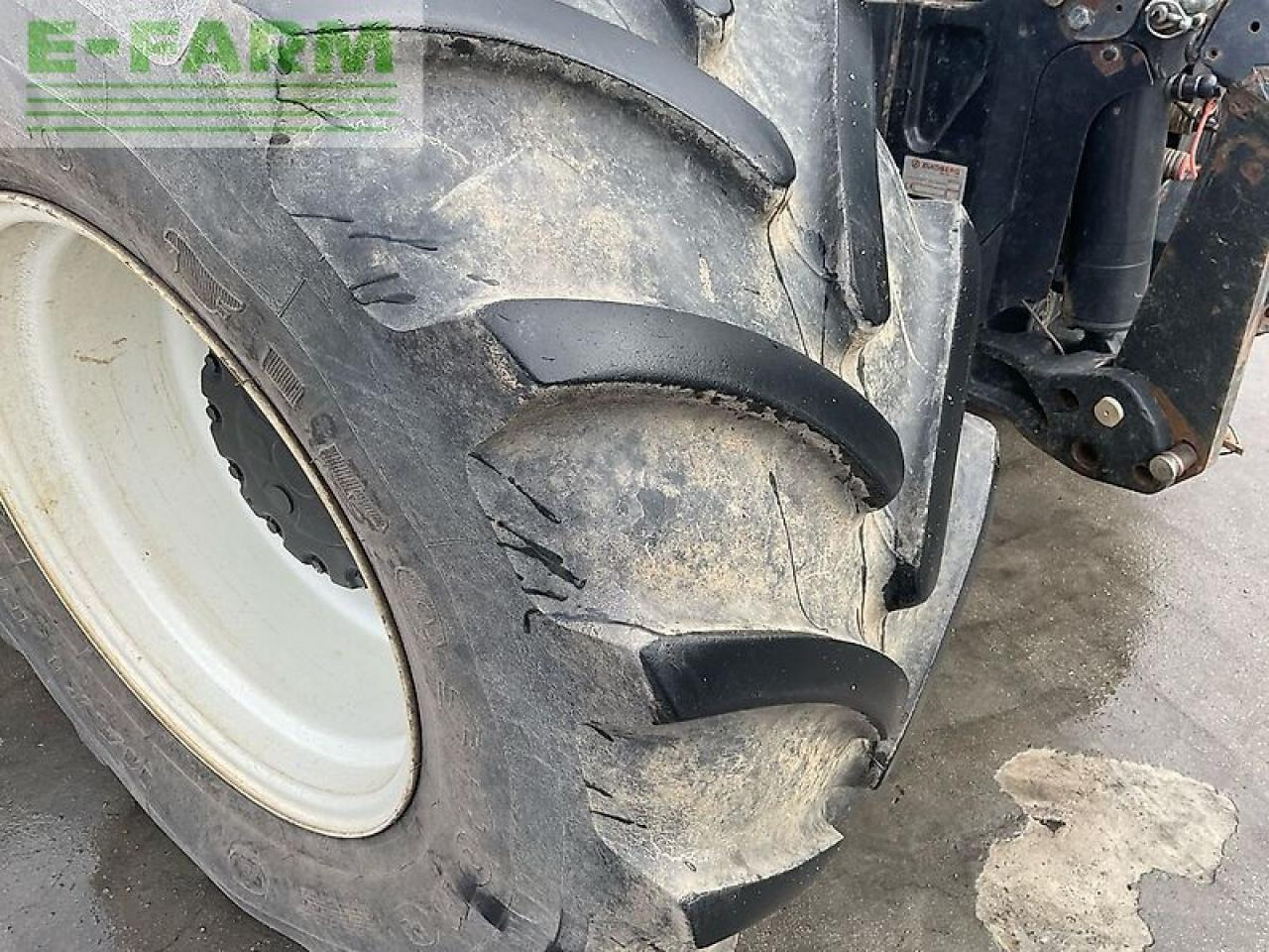 Трактор New Holland t7050: фото 15