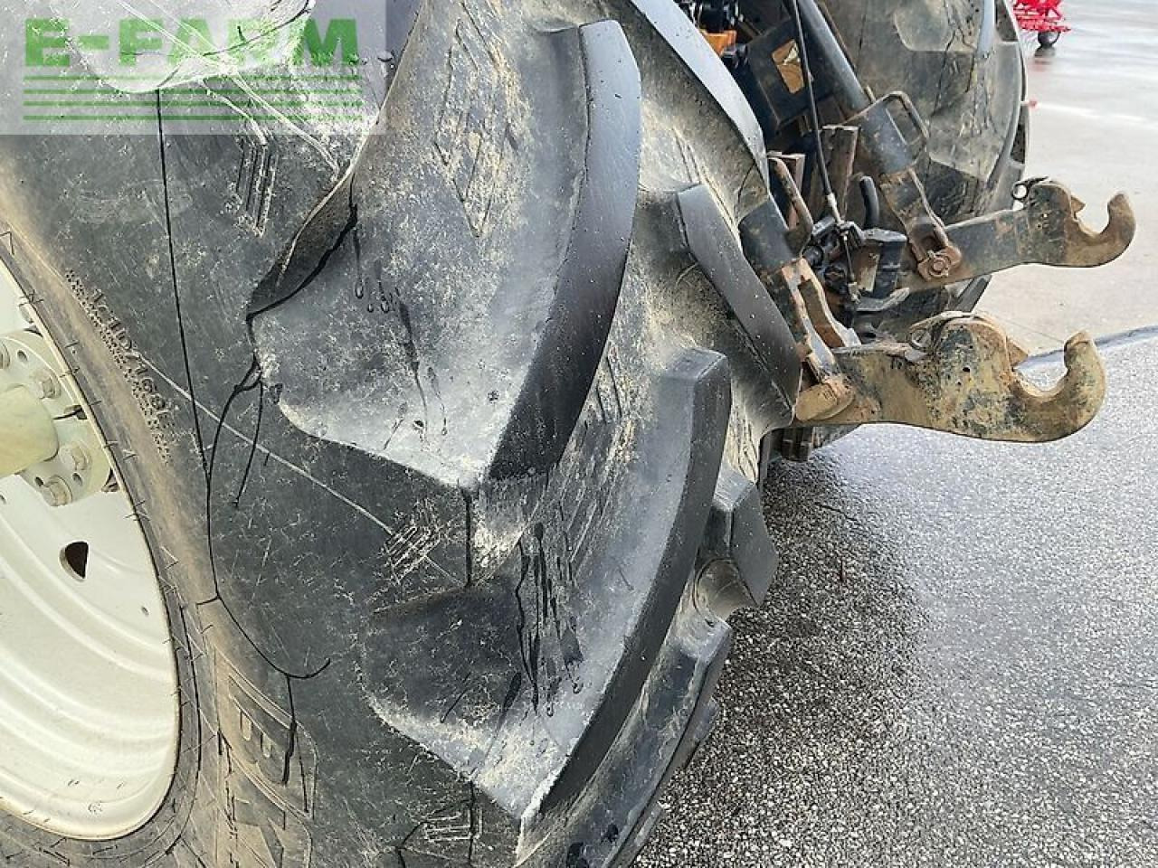 Трактор New Holland t7050: фото 17