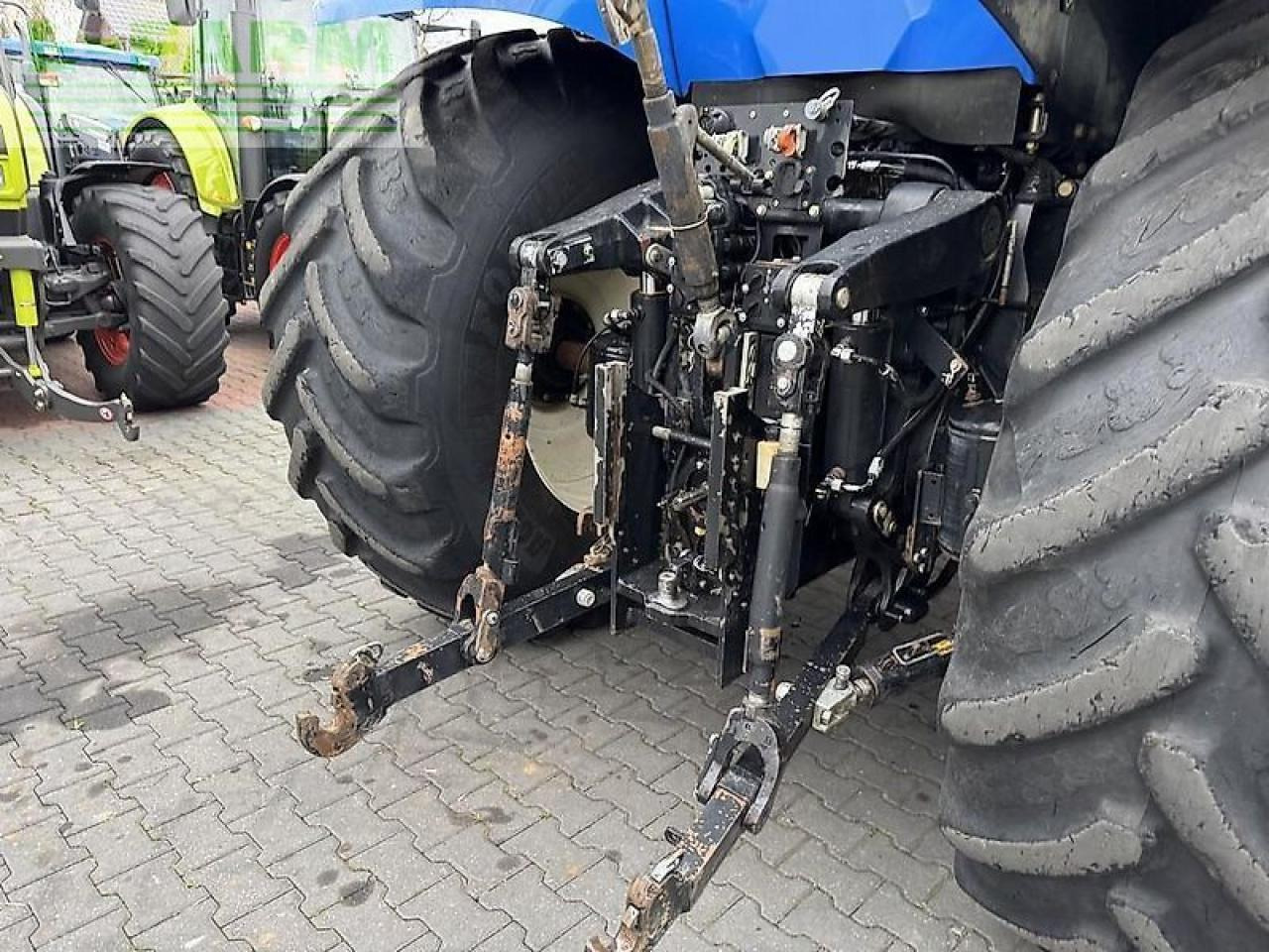 Трактор New Holland t8.330 ultra command: фото 25