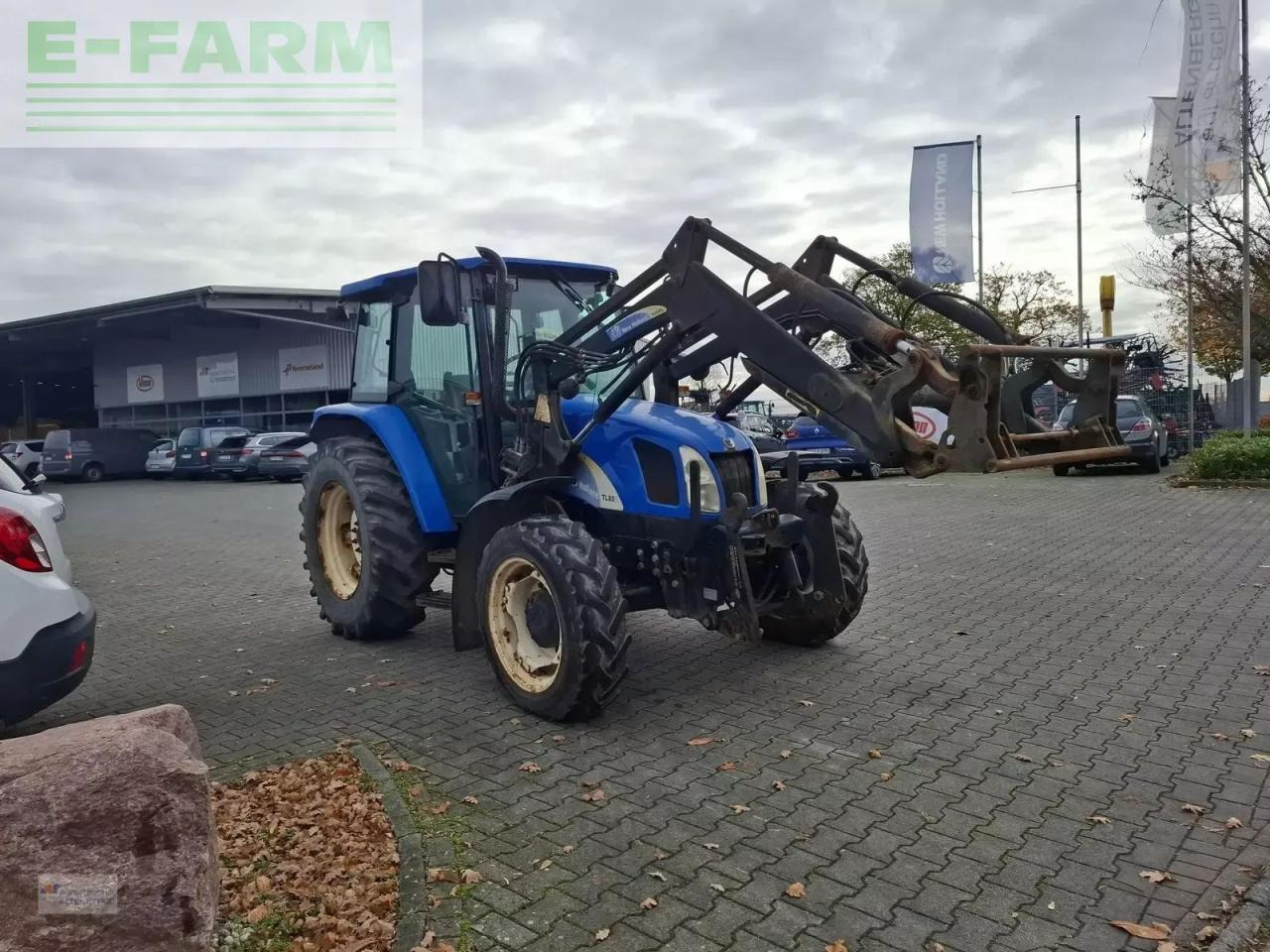 New Holland tla 80 - Трактор: фото 4 New Holland tla 80 - Трактор: фото 4